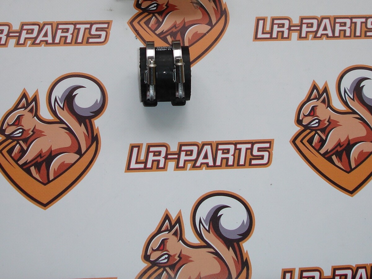 LR004076 Патрубок з'єднання впускного колектора та клапанної кришки Range Rover L322 (2002-2012)
